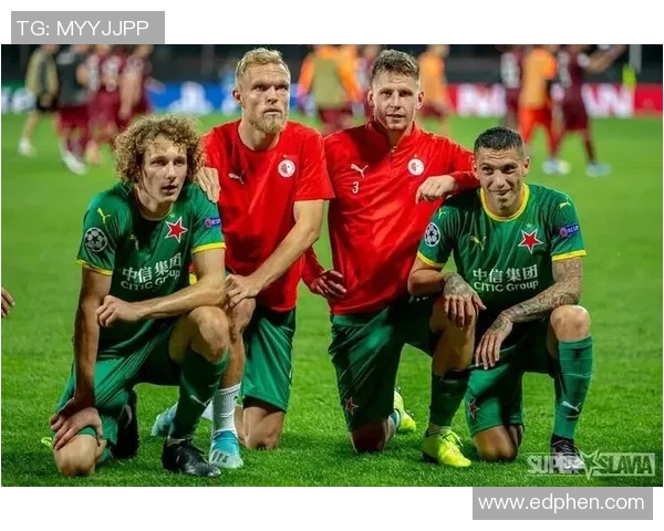 克卢日与特拉维夫的激烈对决揭示足球战术的博弈与激情